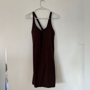 Uniqlo dress with pads and shorts M